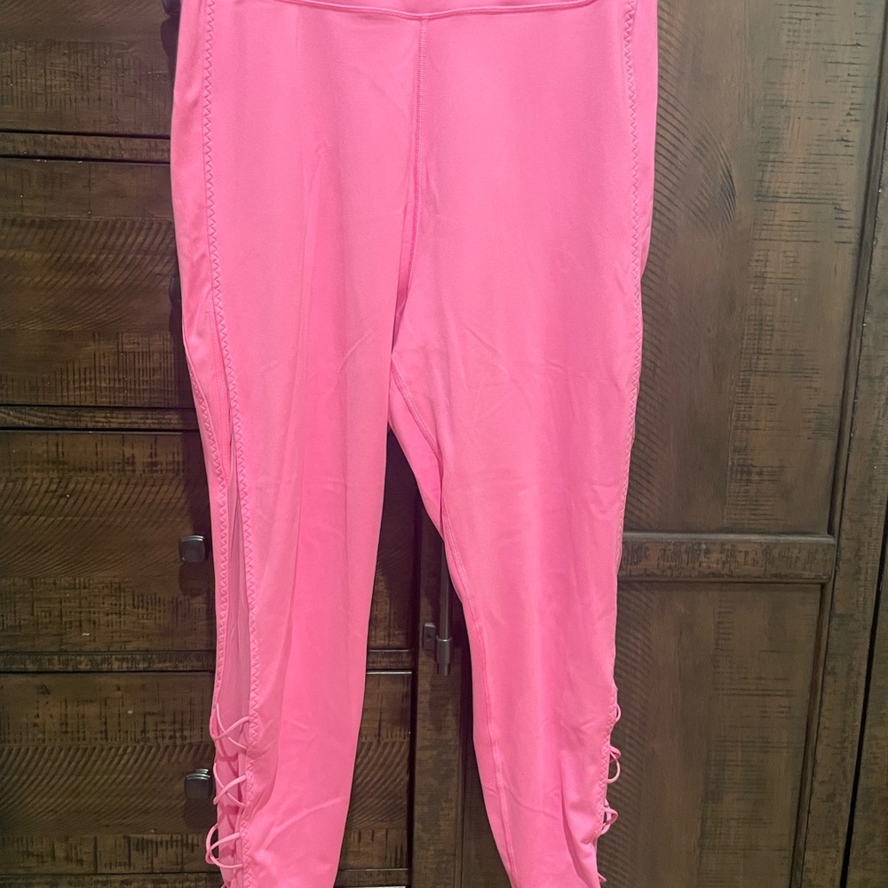 Victoria's Secret Women’s Leggings in Vibrant Pink